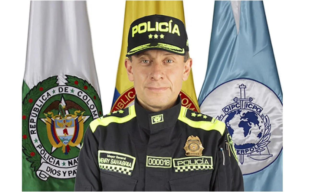 ESCÁNDALOS en la Policía colombiana: exorcismo, aborto, homosexuales