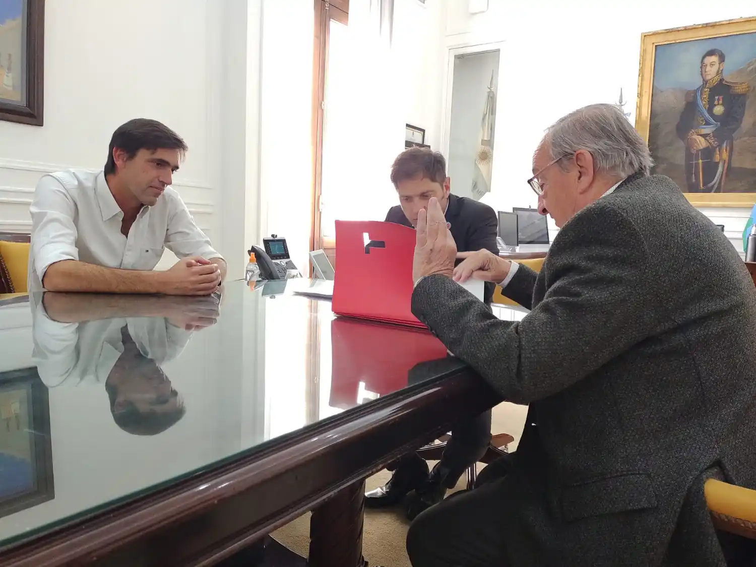 Iparraguirre calificó como positivo el planteo del jefe comunal y apostó por las gestiones conjuntas