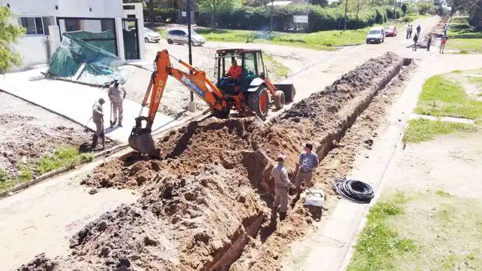 Continúan los trabajos de ampliación de la red de agua
