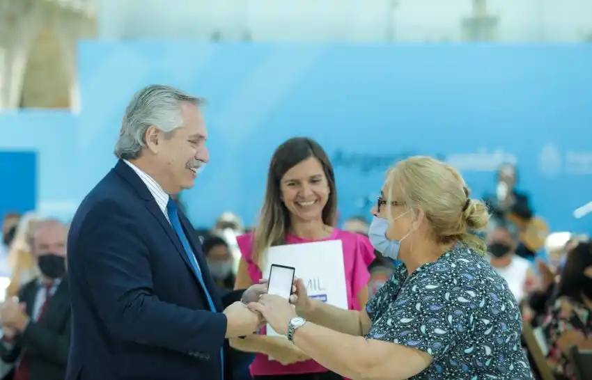 EL PRESIDENTE ANUNCIÓ UN BONO PARA JUBILADOS Y PENSIONADOS