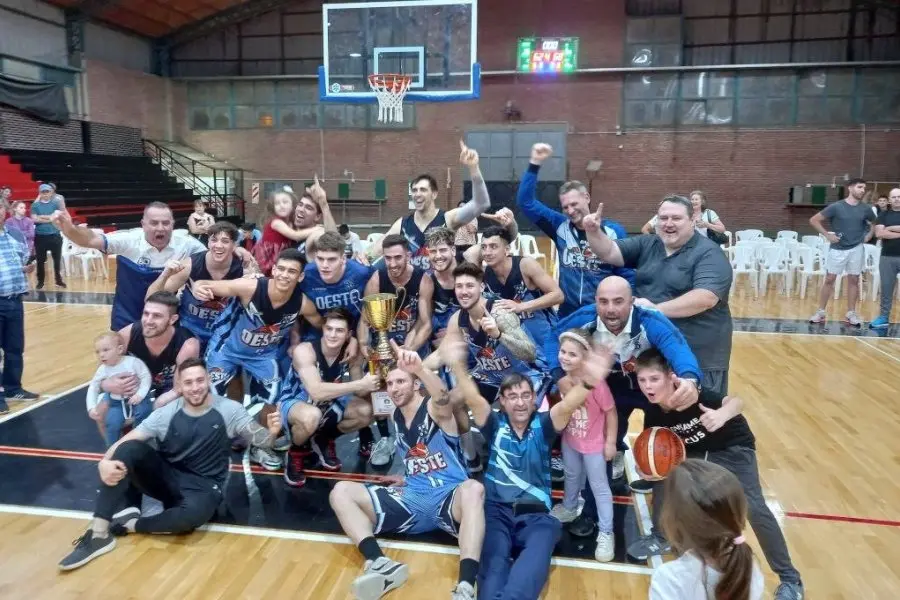Histórico: el Oeste campeón por primera vez del Interasociativo de Mayores