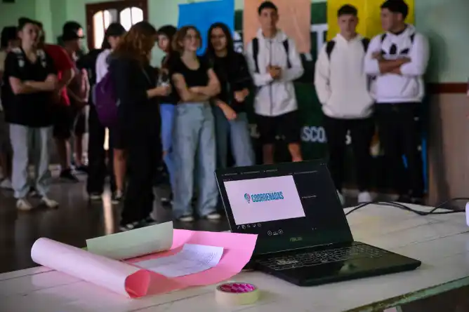 Se desarrolla el Programa Coordenadas orientado a vincular a estudiantes secundarios con el mundo laboral