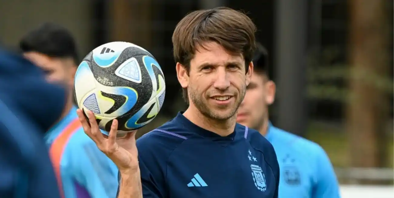 Diego Placente, el DT de la Sub 20. Foto: AFA
