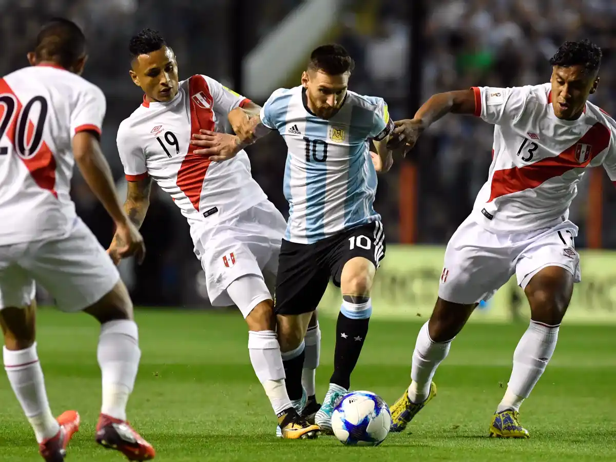  Messi: "Es mentira que manejo a la selección”