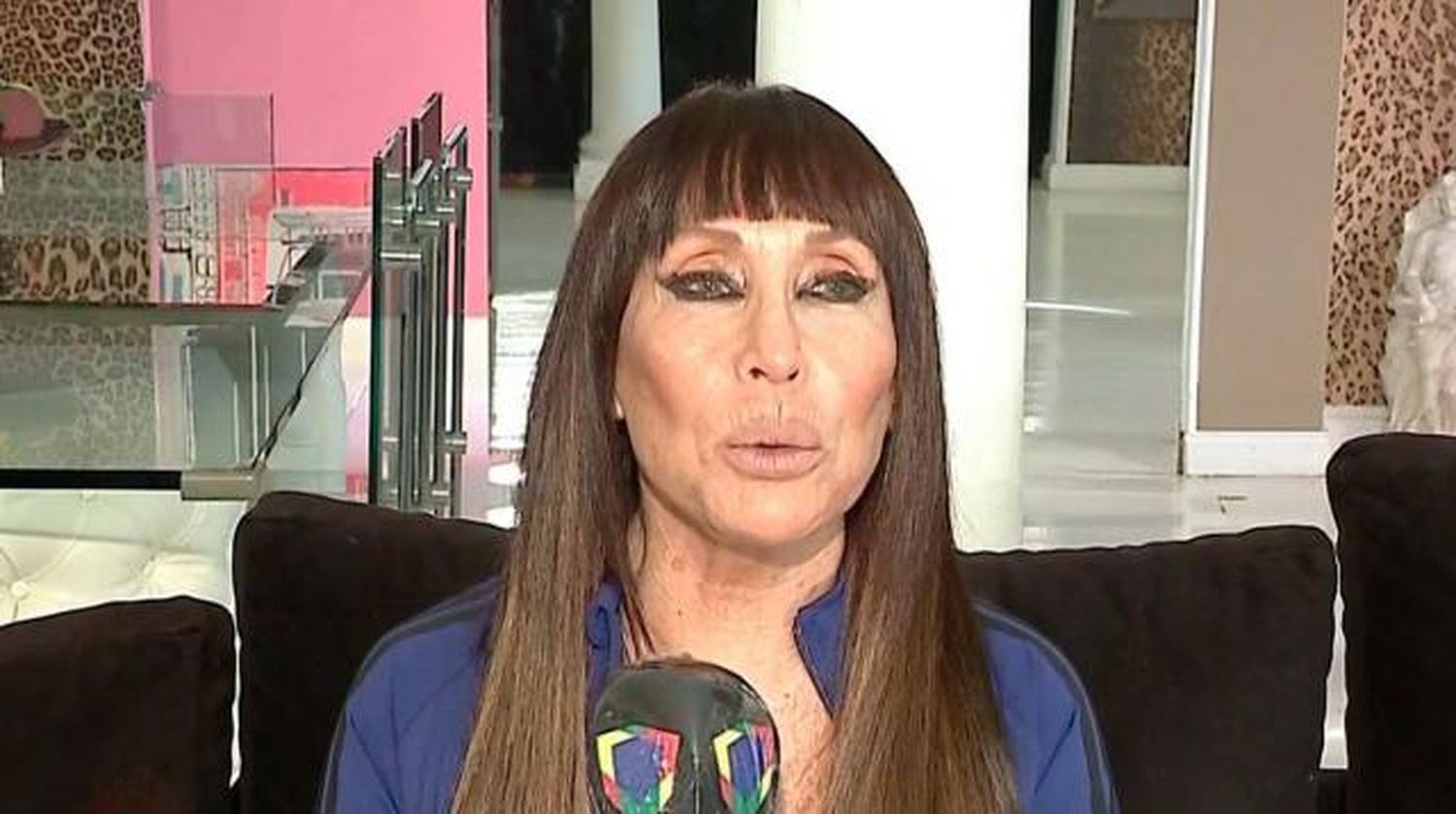Por prevención al coronavirus, Moria Casán hizo su programa desde su casa