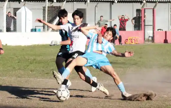 Athletic Club, El Olimpo y Real Concordia jugarán el Provincial de Fútbol categoría 2012