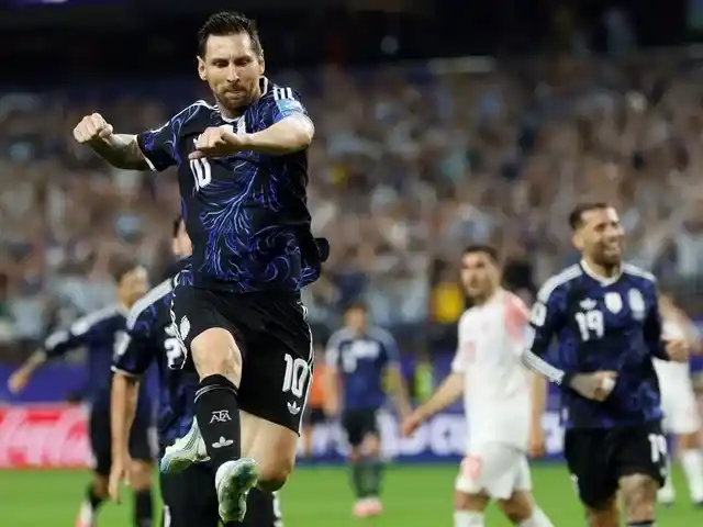 “Seguimos juntos”: Messi celebró el triunfo argentino y amplió su histórica marca en los Mundiales