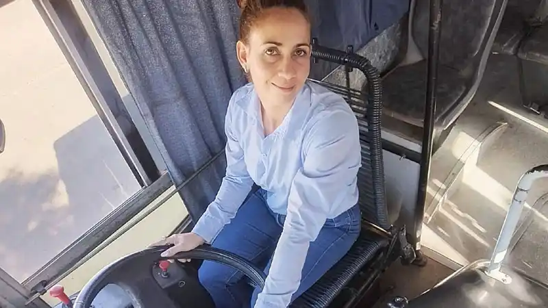 Concordia ya tiene su primera mujer chofer de colectivo