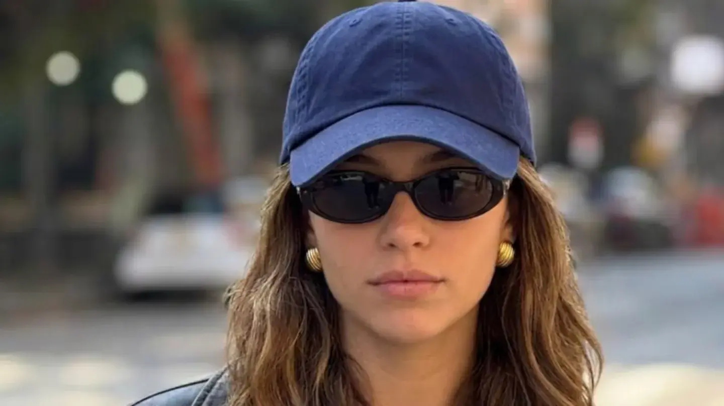 Pañuelos en la cabeza: el accesorio que destrona a las gorras y se perfila como tendencia para el verano 2027