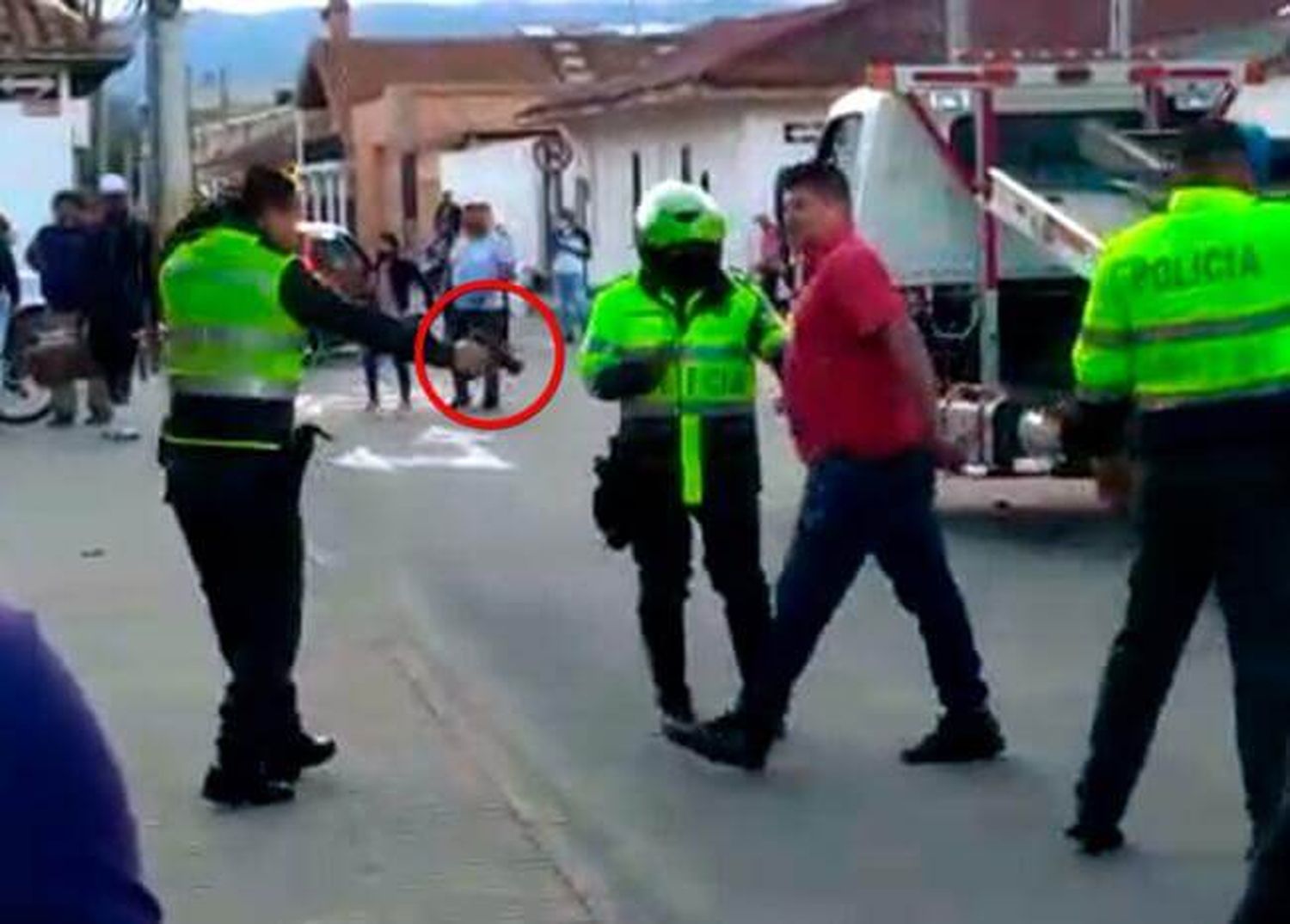 Policía dispara a venezolanos tras enfrentamiento en Tocancipá, Colombia