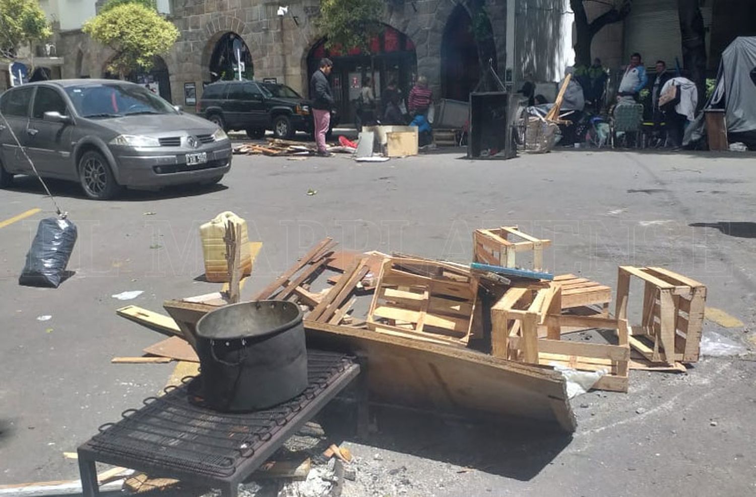 Se levantó el acampe frente a la Municipalidad