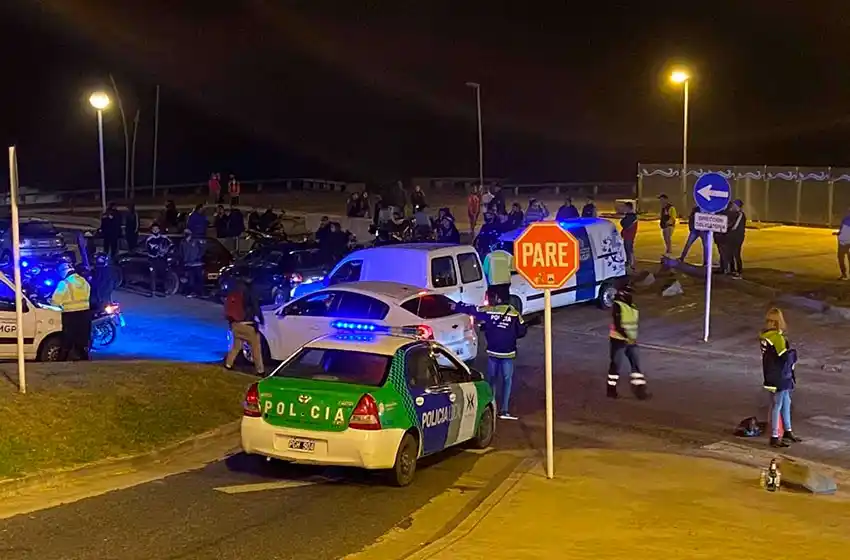 En un solo operativo: 70 infracciones de tránsito y 11 personas aprehendidas por consumo de alcohol en la calle