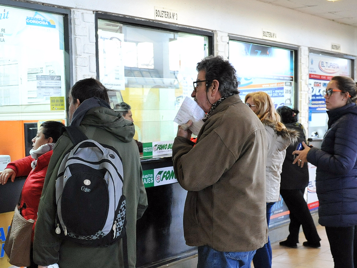 Unas cuatro mil personas recorren a diario la Terminal de Ómnibus