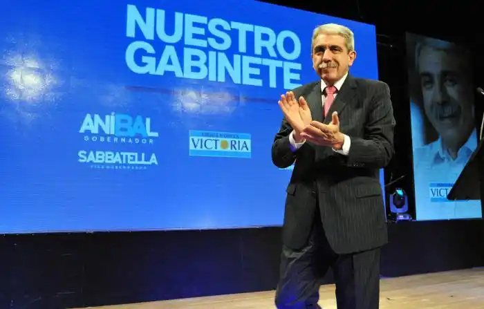 Intendentes apoyan futuro gabinete de Aníbal