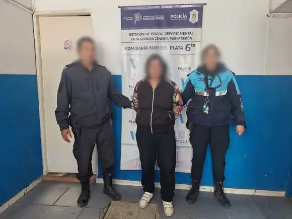 Mujer con orden de restricción fue a ver a su hija de 7 años al colegio y los directivos llamaron a la Policía