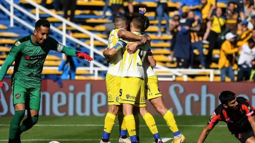 Central le dio vuelta el partido a Patronato con un agónico gol de Vecchio 