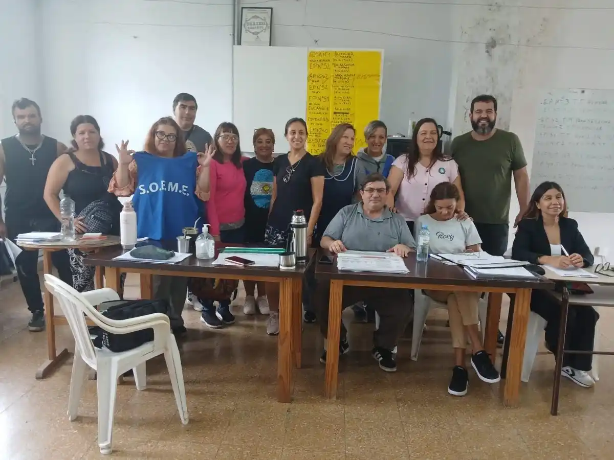 Presente. Soeme estuvo en regularización de cargos en educación