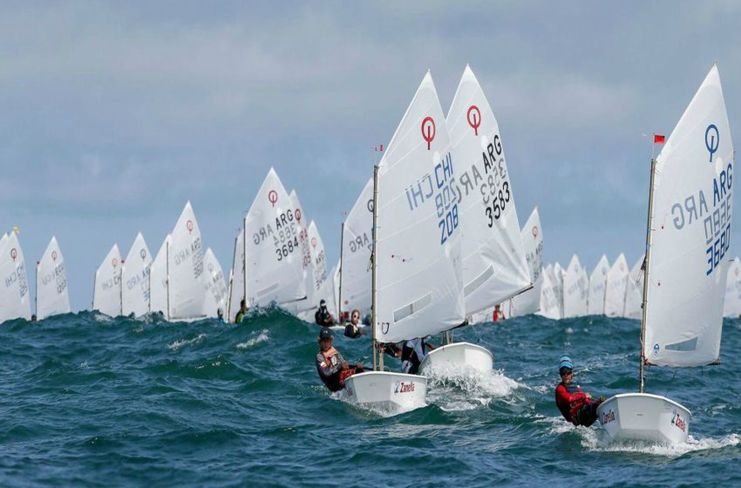 La Semana Internacional del Yachting iza velas