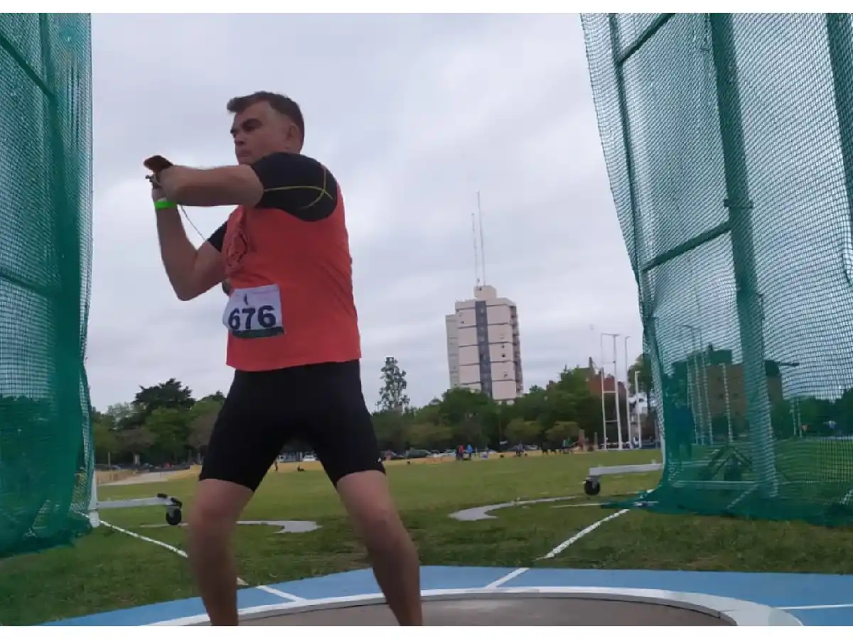 Armanini y un bronce nacional en lanzamiento de martillo