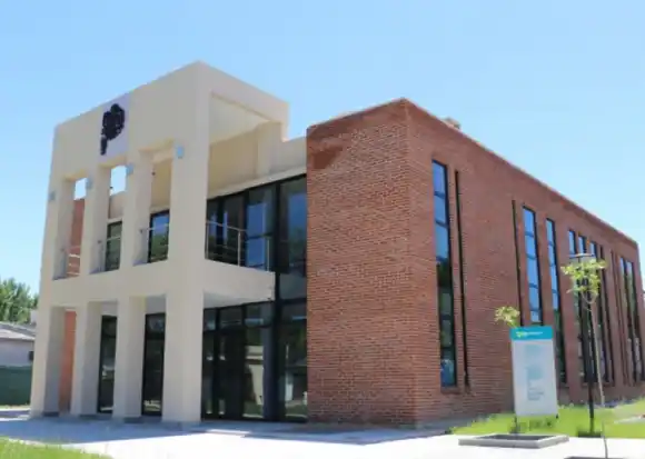 Ya funcionan las nuevas Casas de la Provincia en Baradero, 25 de Mayo y Pila