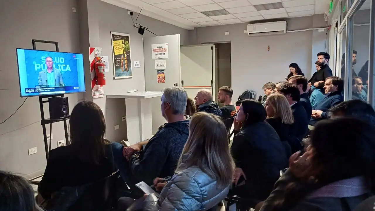 Sala de prensa debate