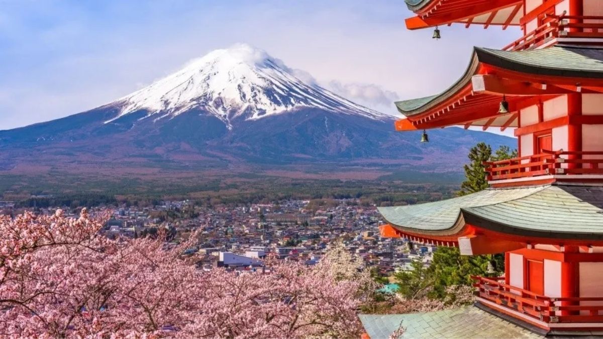 Entregan becas completas para estudiar en Japón