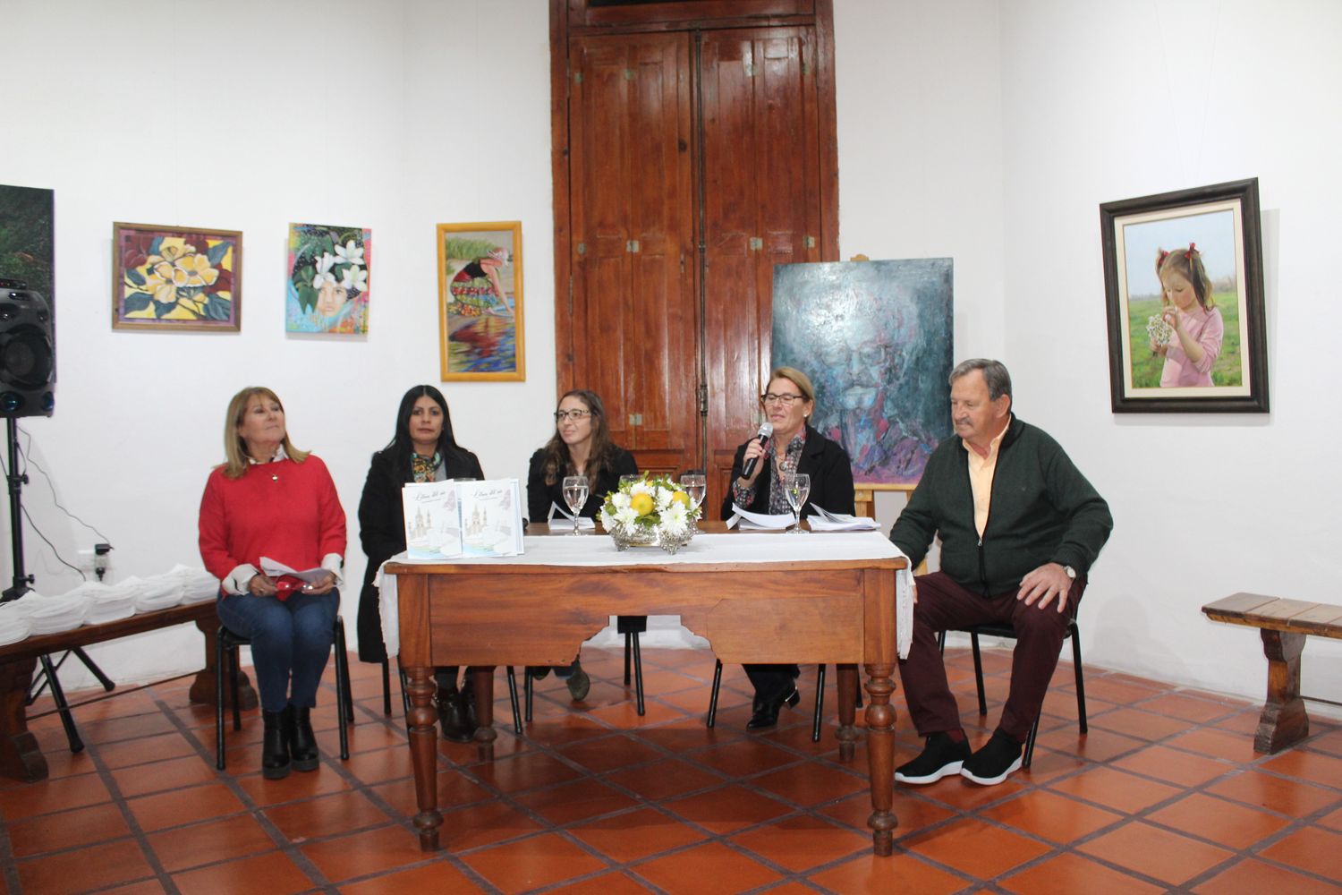 Se presentó el libro “Letras del Río”