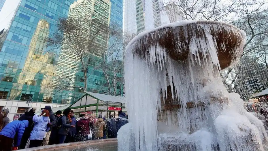 Estados Unidos se “congela”