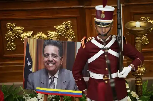HOMENAJE PÓSTUMO A ISAÍAS RODRÍGUEZ: “Nunca cedió a las tentaciones de la injusticia o el dinero”, recordó Maduro
