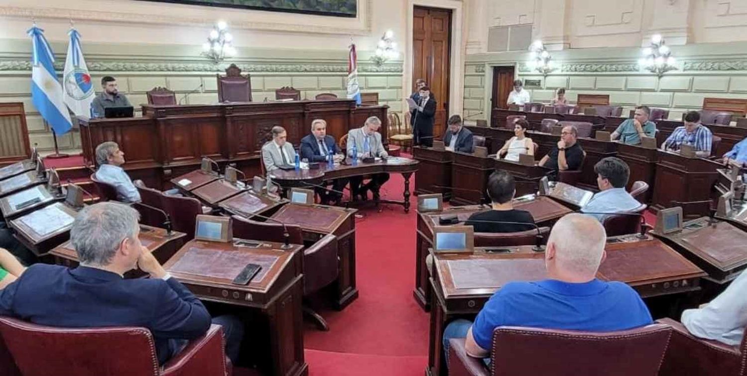 Santa Fe: Diputados giró al Senado una veintena de proyectos de ley