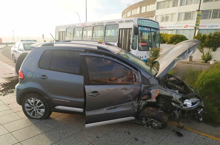 Video del despiste en la costa: la estupidez que no terminó en fatalidad de casualidad