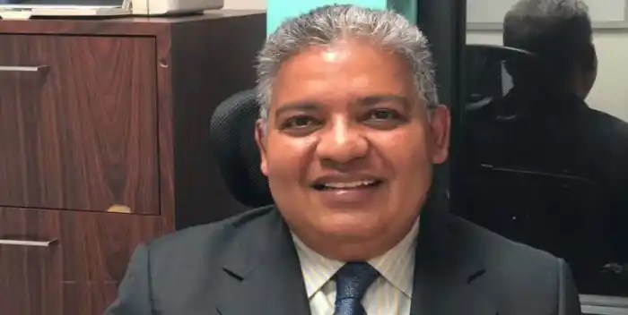 Rector del CNE de Maduro, José Luis Gutiérrez sufre un derrame pleural