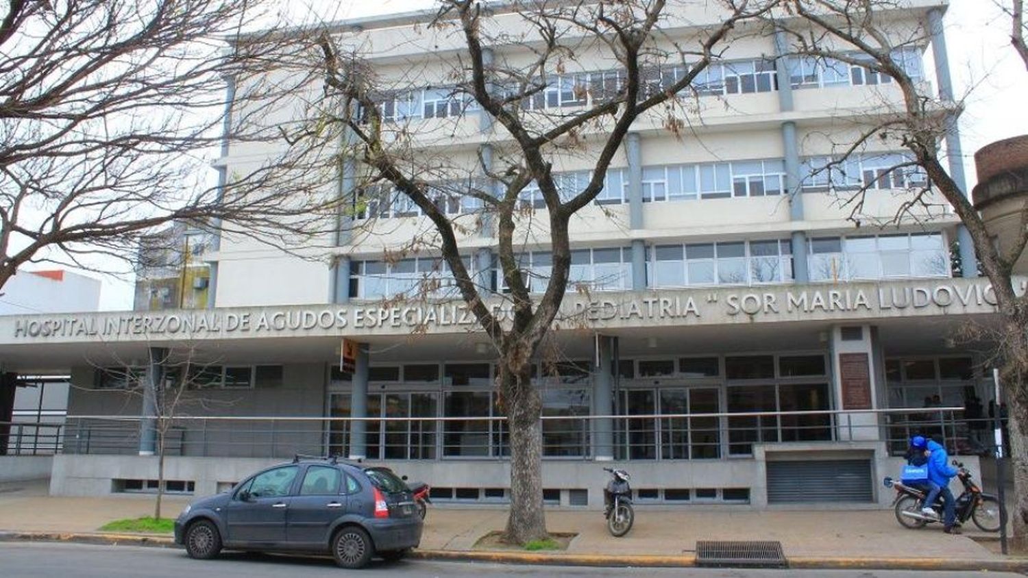 Un efectivo de la Policía Local de La Plata le salvó la vida a un niño 
