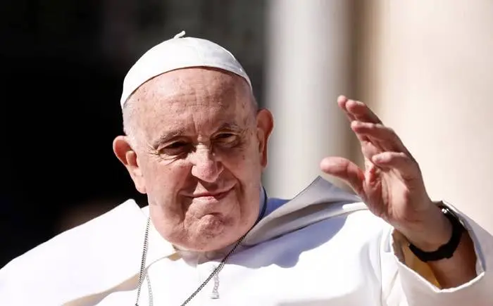 El papa respondió las preguntas de 10 jóvenes sobre feminismo,  sexualidad, abusos y fe: �SAprendí muchísimo⬝
