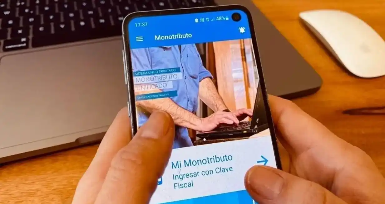 La reforma contemplada en el paquete fiscal actualiza parámetros de facturación y pago de cuotas, se elimina el beneficio que pagaba una cuota diferenciada y se abre la posibilidad de volver al régimen a aquellos que quedaron excluidos de pleno derecho en 2024.