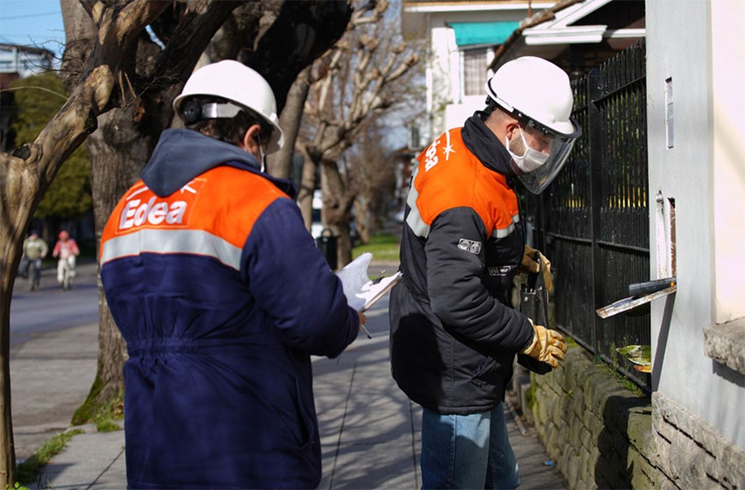 EDEA detectó fraude eléctrico en cuatro comercios