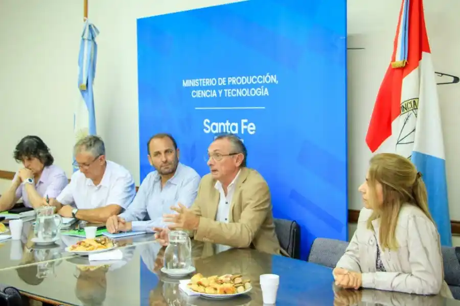 La provincia impulsó un nuevo encuentro de la Mesa Provincial Lechera