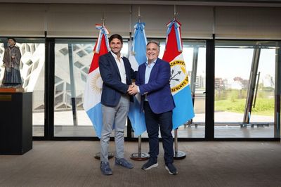 Pullaro y Llaryora alertan sobre el impacto de los impuestos en el agro