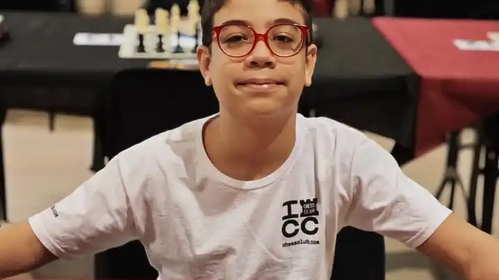 El prodigio del ajedrez argentino, Faustino Oro, un paso más cerca de la élite mundial