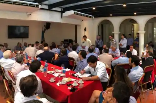 Intendentes radicales piden modificar el reparto de coparticipación
