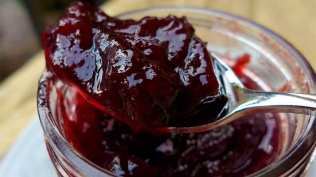 Prohibieron la venta de una mermelada y de una miel de abejas