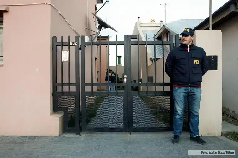 Bonadio allana en Santa Cruz propiedades de la familia Kirchner