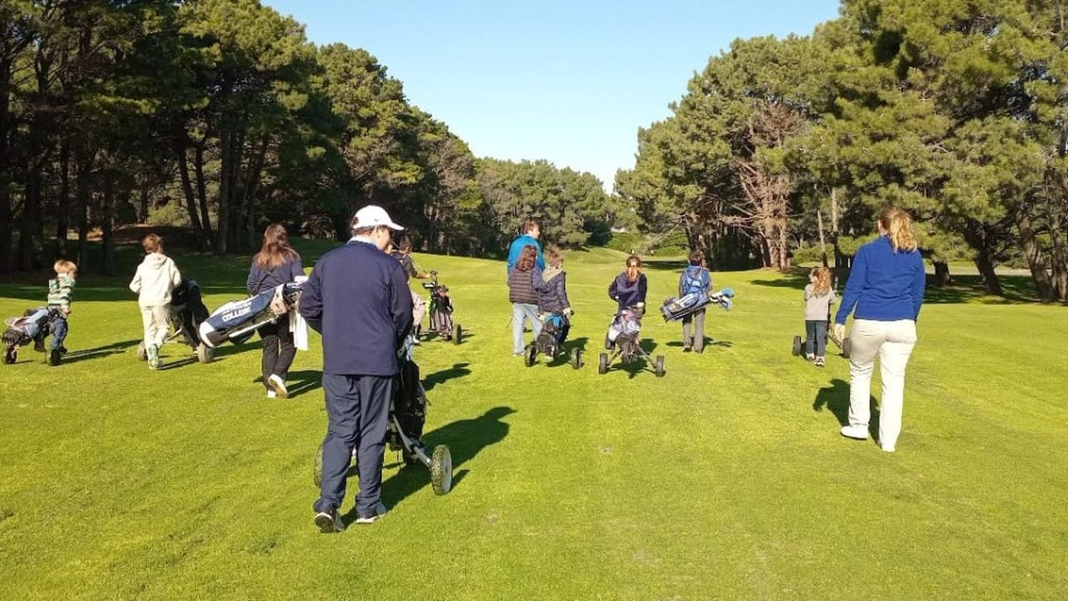 Valientes Necochea y sus diez años junto al golf