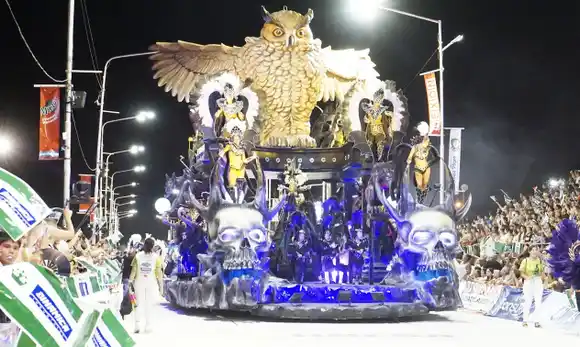 Ceremonia de premiación y coronación del Carnaval de Concordia