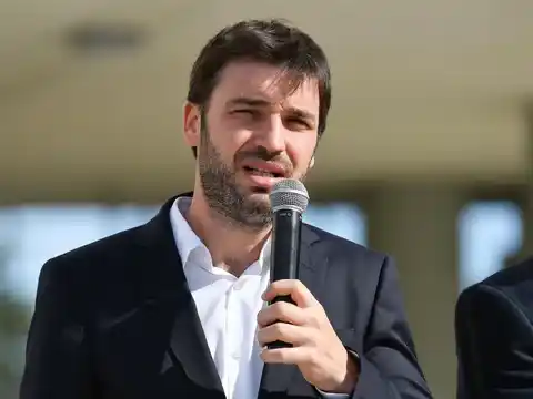 Torres anticipa un bloque de 20 senadores y asegura que serán la opción presidencial en 2027