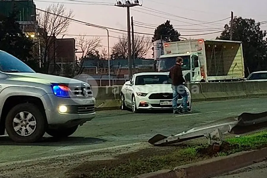 San Lorenzo: «pisteaba como un campeón» y chocó su Mustang de $50.000.000 contra guardarrail