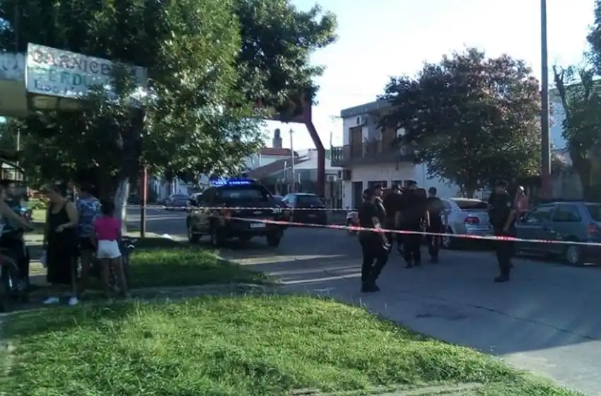 Asesinaron al papá del nene que murió ahogado en la pileta de Villa Gobernador Gálvez