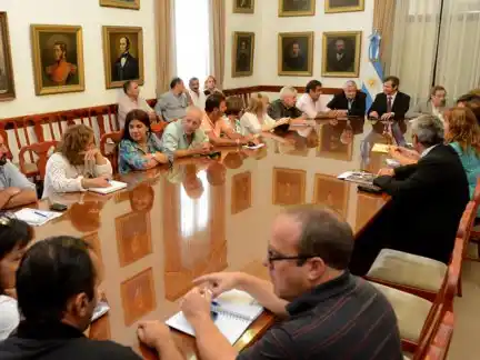 Nueva oferta: El Gobierno provincial recibe hoy a los docentes 