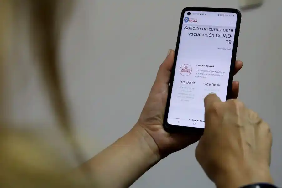 Más bonaerenses víctimas de intentos de estafas telefónicas con los turnos de vacunación