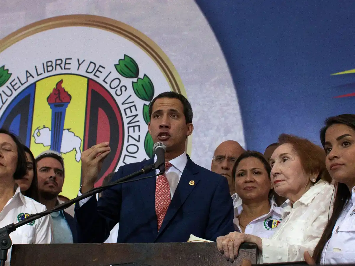 Investigan a Guaidó en Venezuela por "vinculación" con banda criminal de Colombia